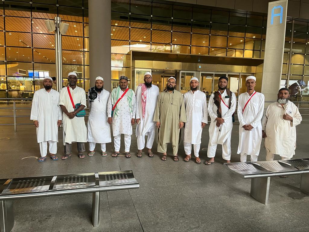 Al Falah Tours group memory 24