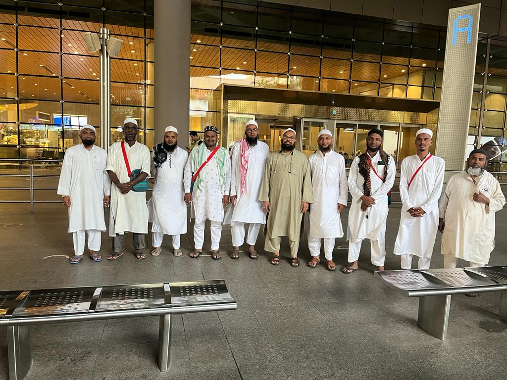 Al Falah Tours group memory 44